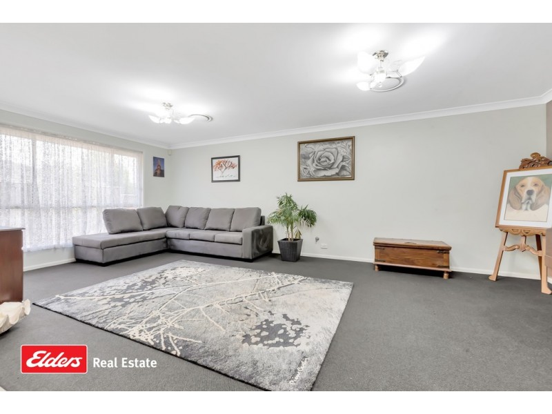 18 Atlantic Boulevard, Glenfield NSW 2167