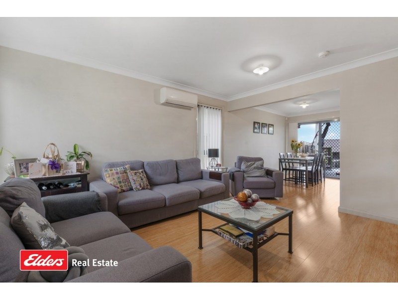 7 Northampton Drive, Glenfield NSW 2167