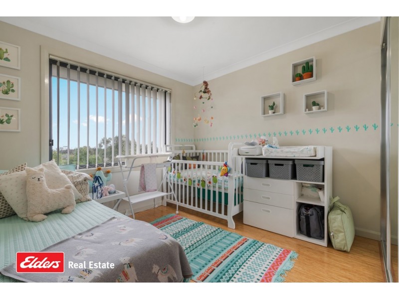 7 Northampton Drive, Glenfield NSW 2167