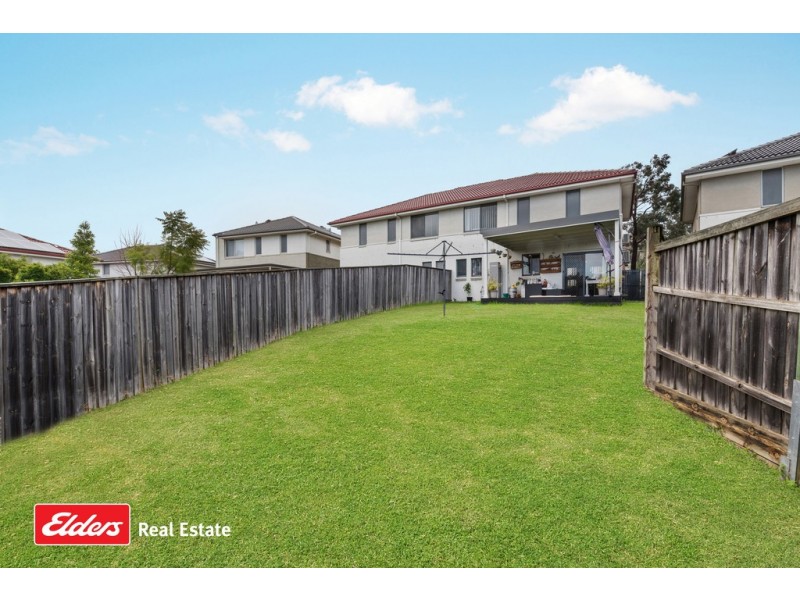 7 Northampton Drive, Glenfield NSW 2167