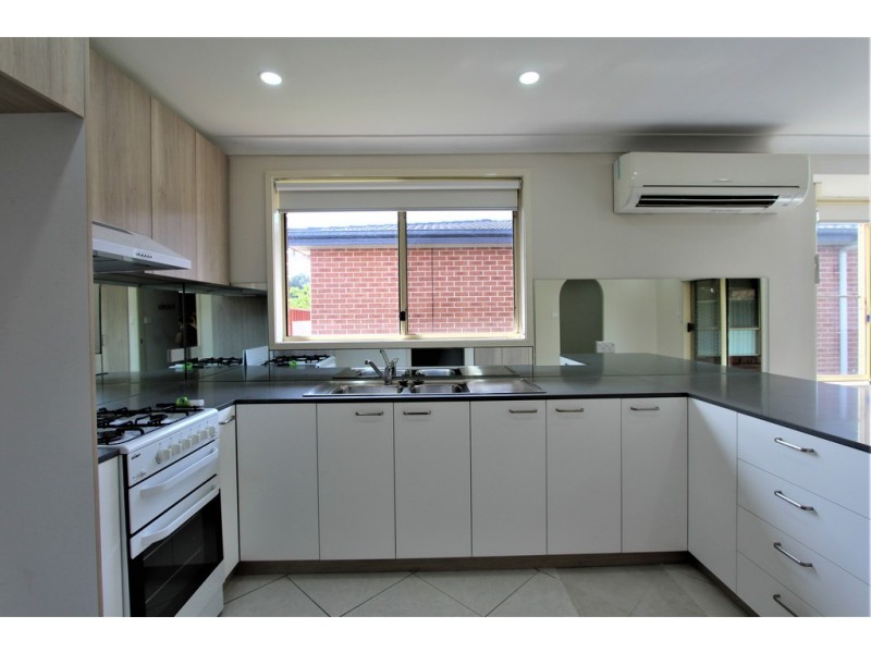 13 Nimbin Avenue, Hoxton Park NSW 2171