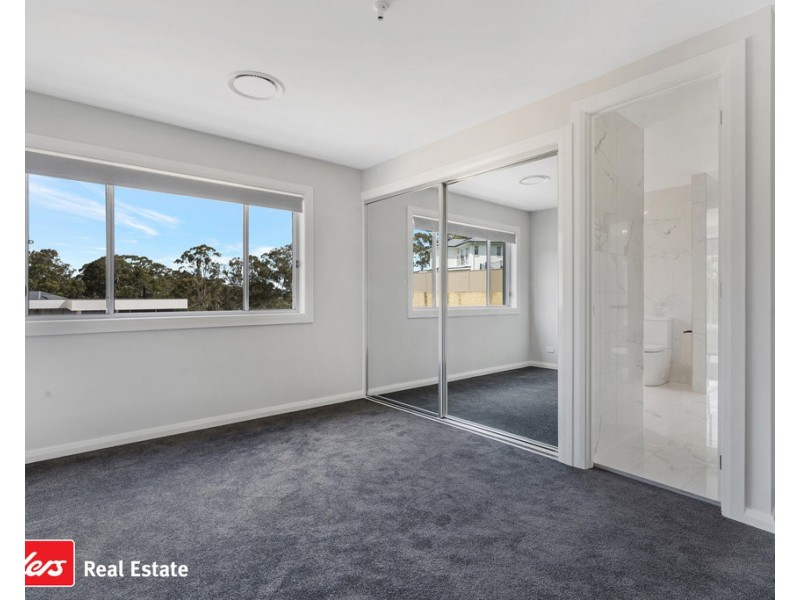 9 Entwistle Crescent, Harrington Park NSW 2567