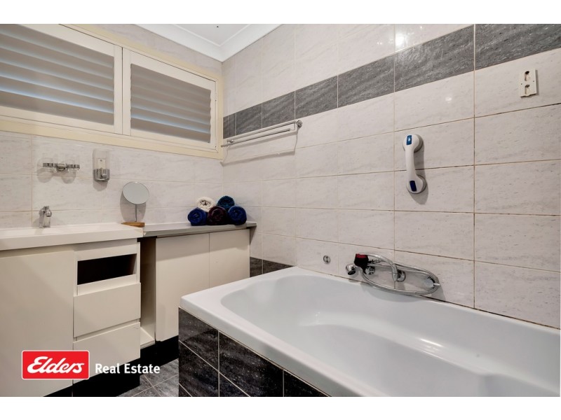 11 Hornet Street, Greenfield Park NSW 2176