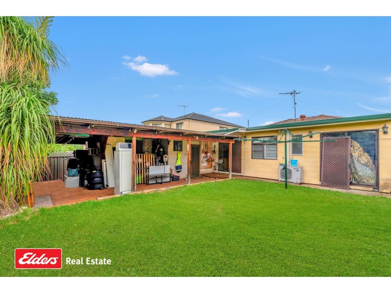 11 Hornet Street, Greenfield Park NSW 2176