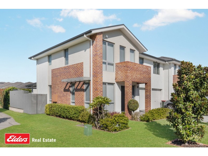 21 Sovereign Circuit, Glenfield NSW 2167