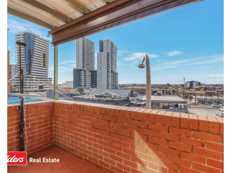 32/100 Terminus Street, Liverpool NSW 2170