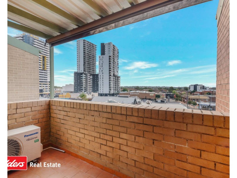 32/100 Terminus Street, Liverpool NSW 2170