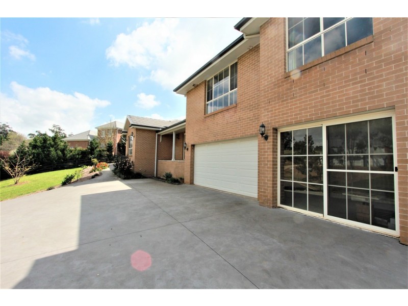 6 YEWENS CIRCUIT, Grasmere NSW 2570