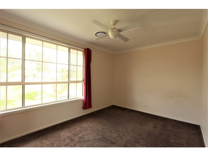 6 YEWENS CIRCUIT, Grasmere NSW 2570