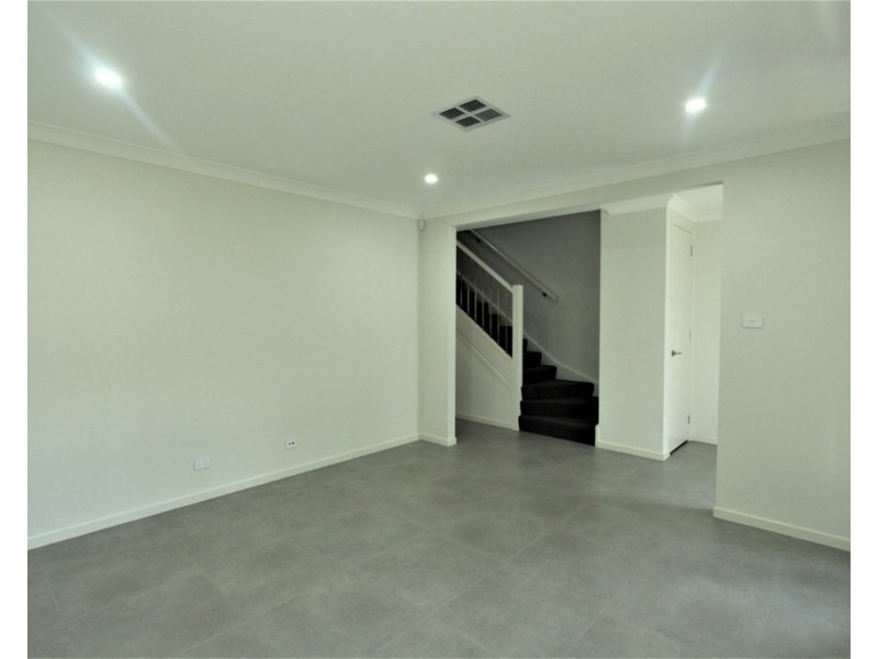 18 PODIUM WAY, Oran Park NSW 2570