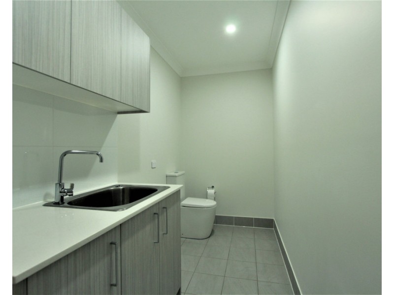 18 PODIUM WAY, Oran Park NSW 2570