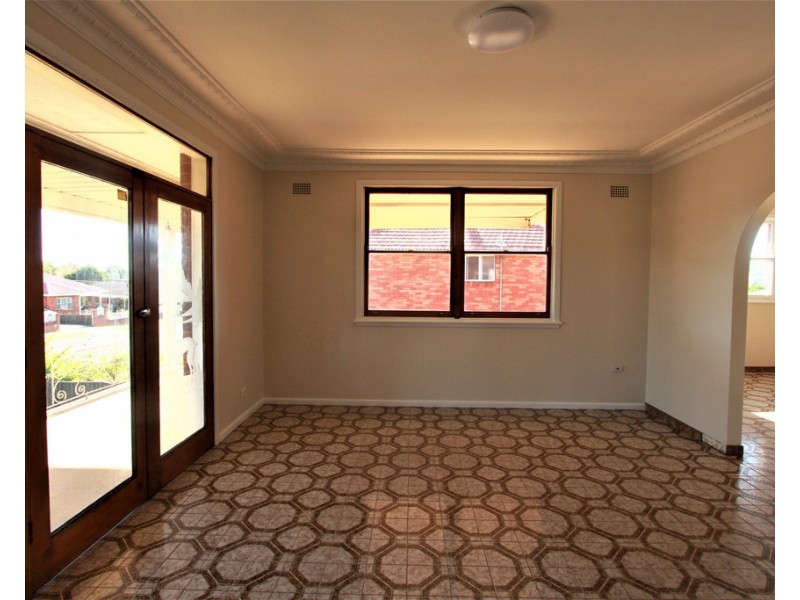 84 Meadows Road, Mount Pritchard NSW 2170