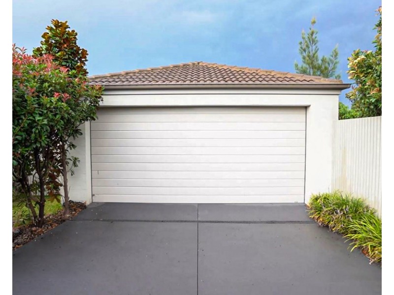 12 Hebe Terrace, Glenfield NSW 2167