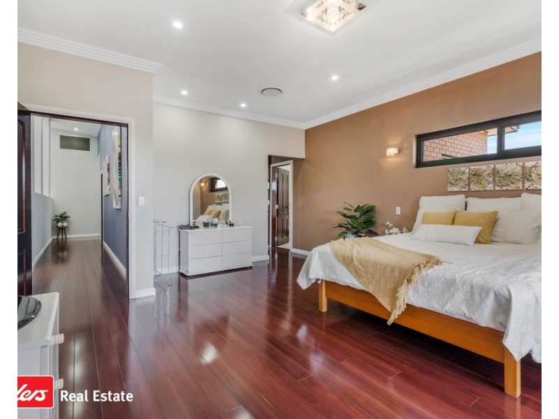 172 Kendall Drive, Casula NSW 2170