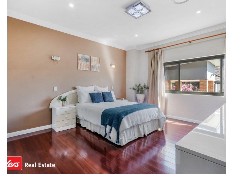172 Kendall Drive, Casula NSW 2170