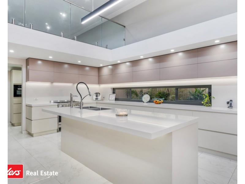 172 Kendall Drive, Casula NSW 2170