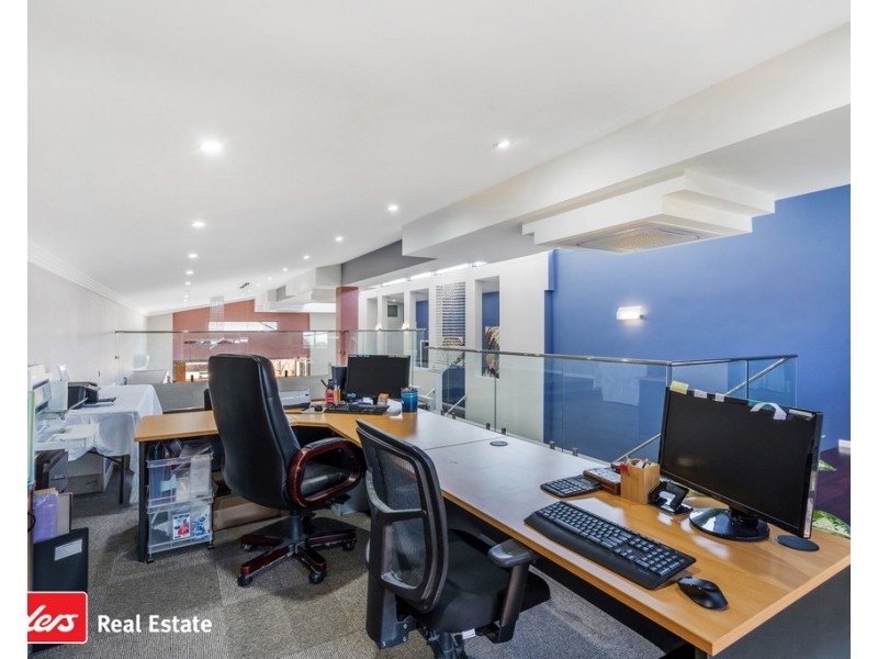 172 Kendall Drive, Casula NSW 2170