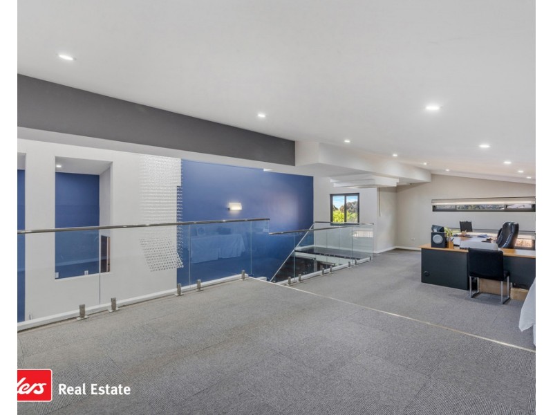 172 Kendall Drive, Casula NSW 2170