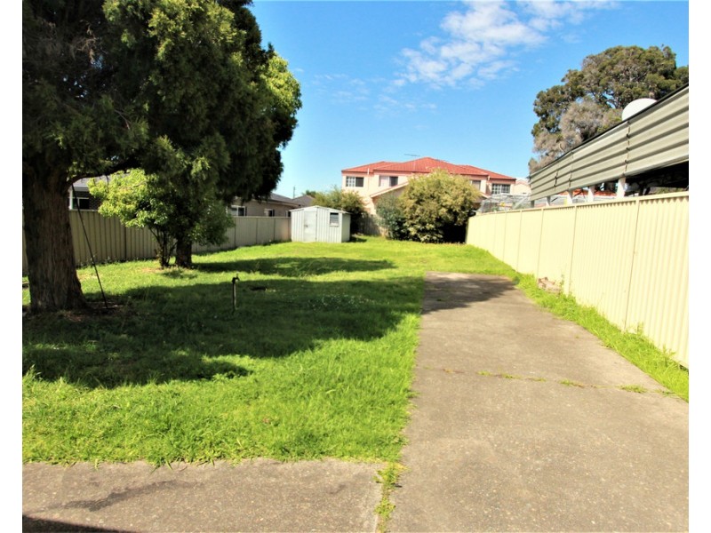 17 BRENAN STREET, Fairfield NSW 2165