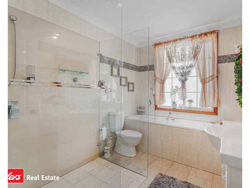 90 Hemphill Avenue, Mount Pritchard NSW 2170