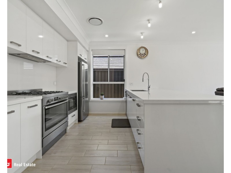 17 SUNSTONE WAY, Leppington NSW 2179