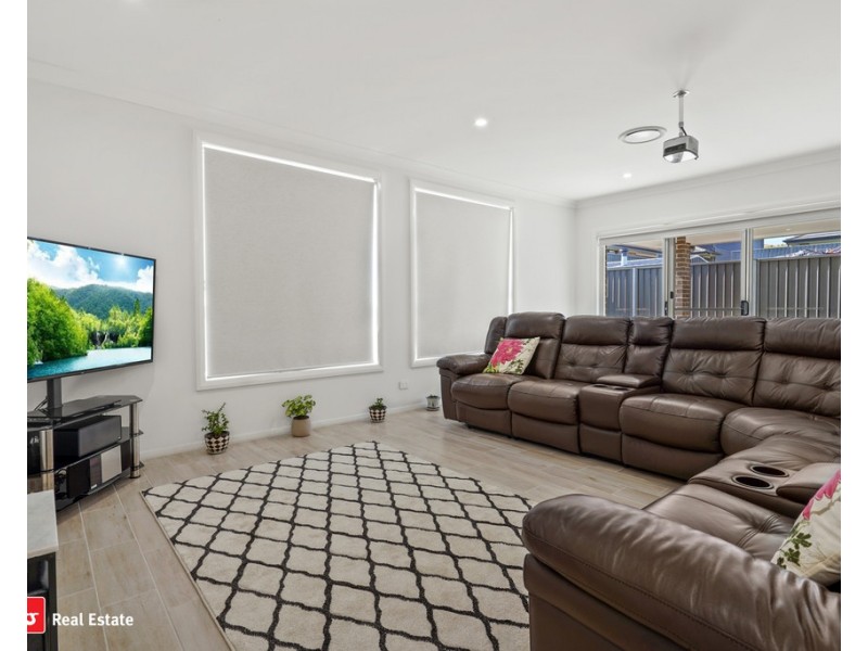 17 SUNSTONE WAY, Leppington NSW 2179