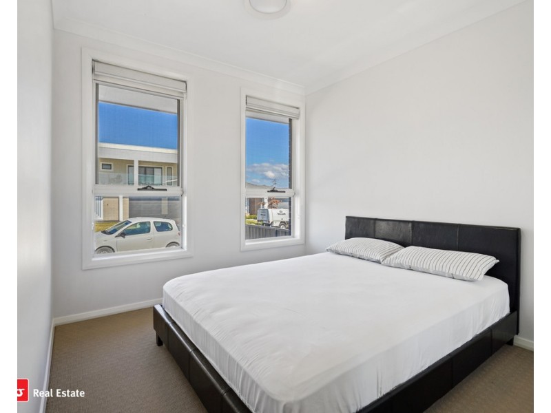 17 SUNSTONE WAY, Leppington NSW 2179
