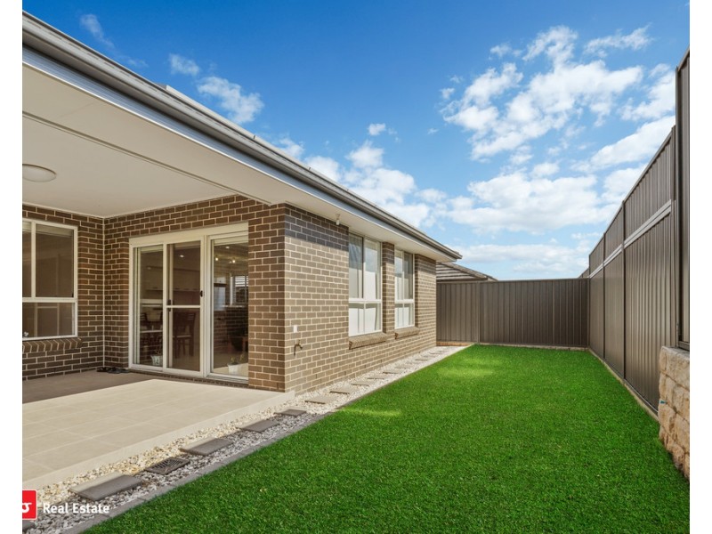 17 SUNSTONE WAY, Leppington NSW 2179