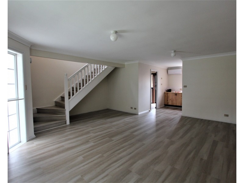 7/7 Susan Place, Minto NSW 2566