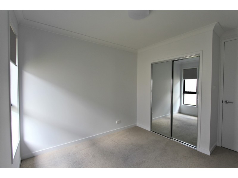 9 SEABORN AVENUE, Oran Park NSW 2570