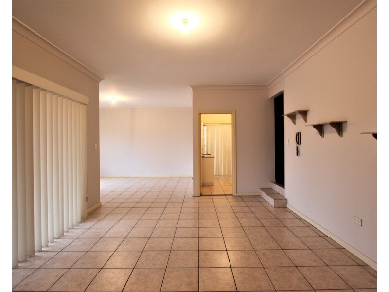 52 Solander Avenue, West Hoxton NSW 2171