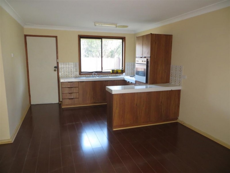 13 Dotterel Place, Ingleburn NSW 2565