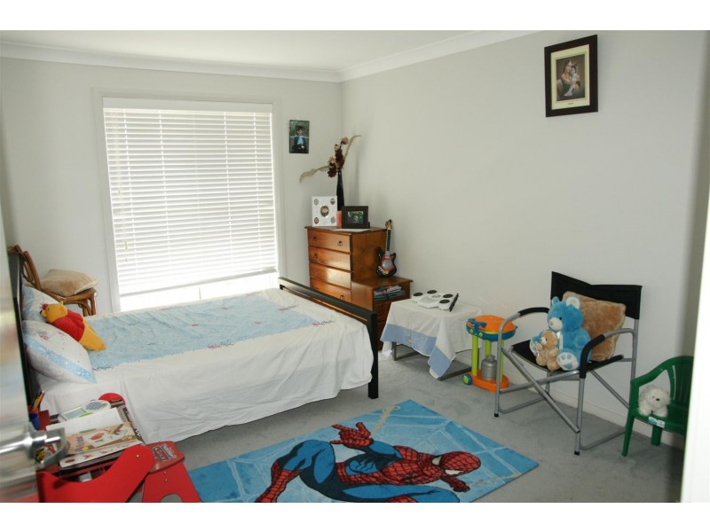 14 Northampton Drive, Glenfield NSW 2167