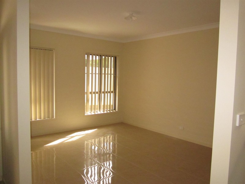 15 Redpa Close, West Hoxton NSW 2171