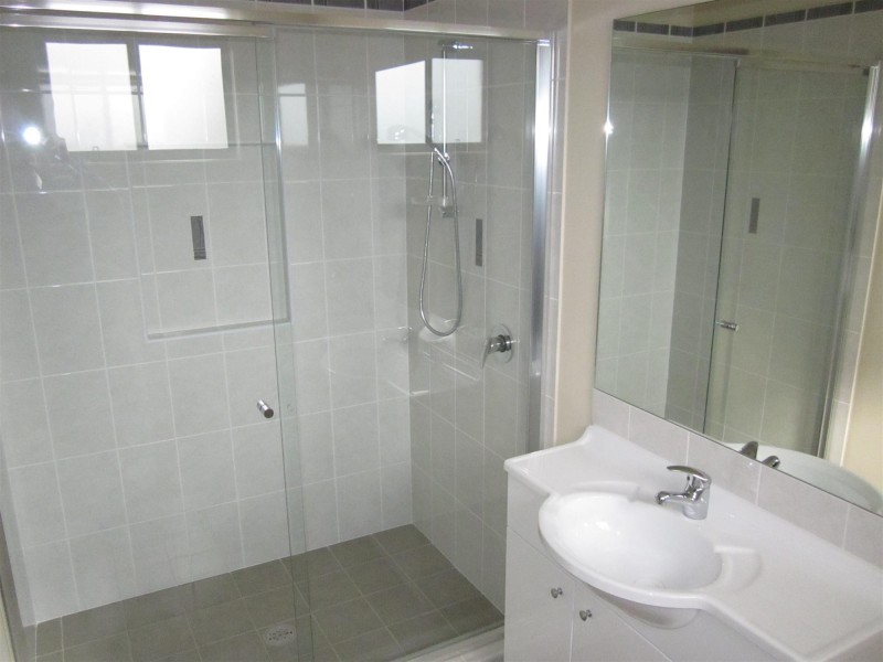 15 Redpa Close, West Hoxton NSW 2171