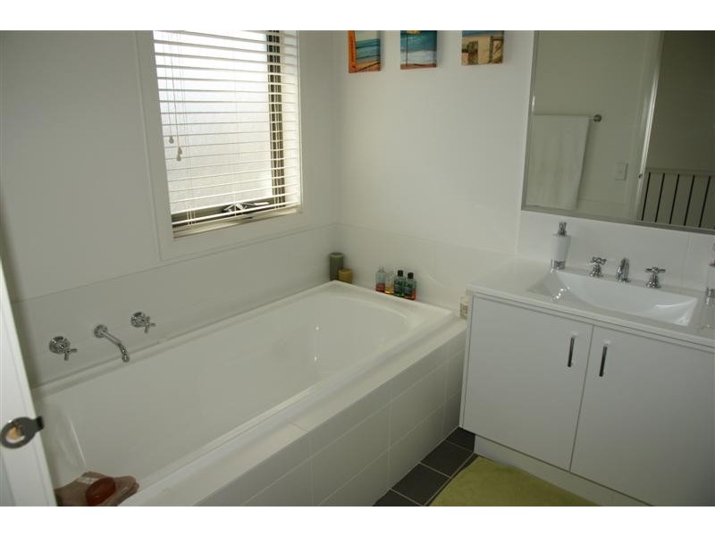 10 Mariner Street, Glenfield NSW 2167