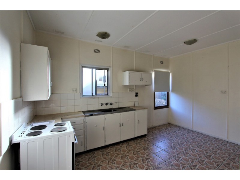 206 Moore Street, Liverpool NSW 2170