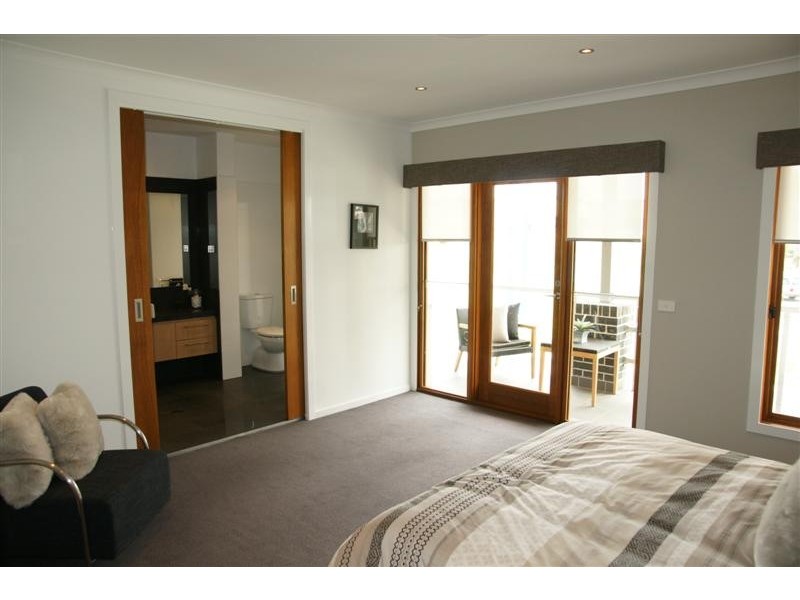 West Hoxton NSW 2171