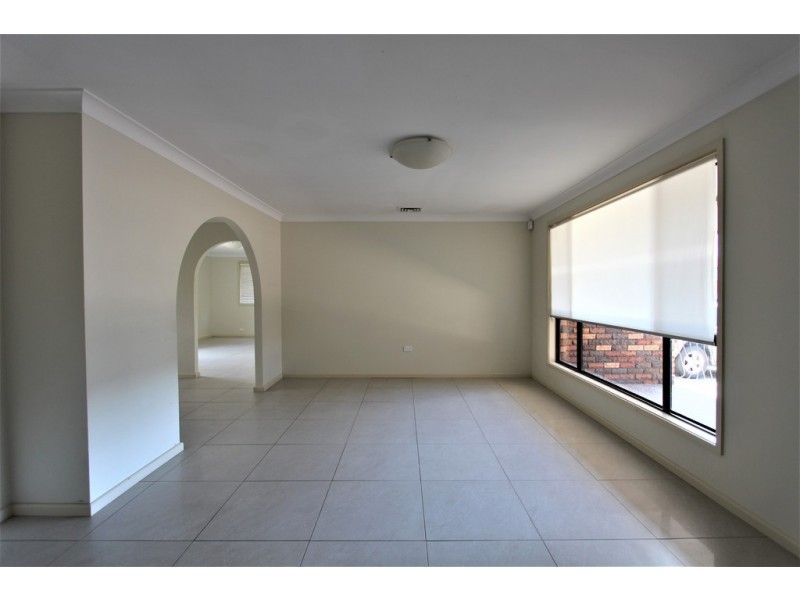 25 Wendlebury Road, Chipping Norton NSW 2170