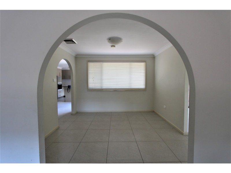 25 Wendlebury Road, Chipping Norton NSW 2170