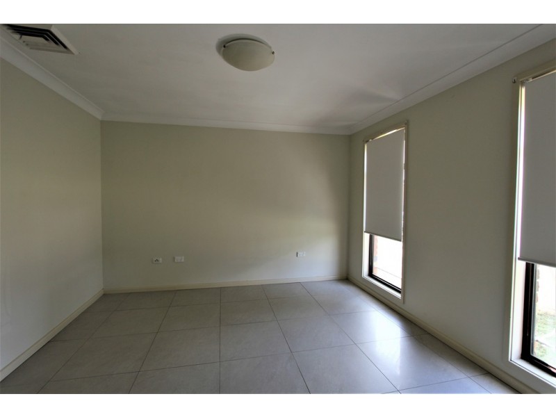 25 Wendlebury Road, Chipping Norton NSW 2170
