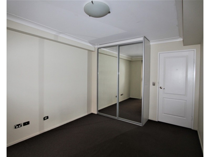 Unit 25/4-6 Lachlan Street, Liverpool NSW 2170