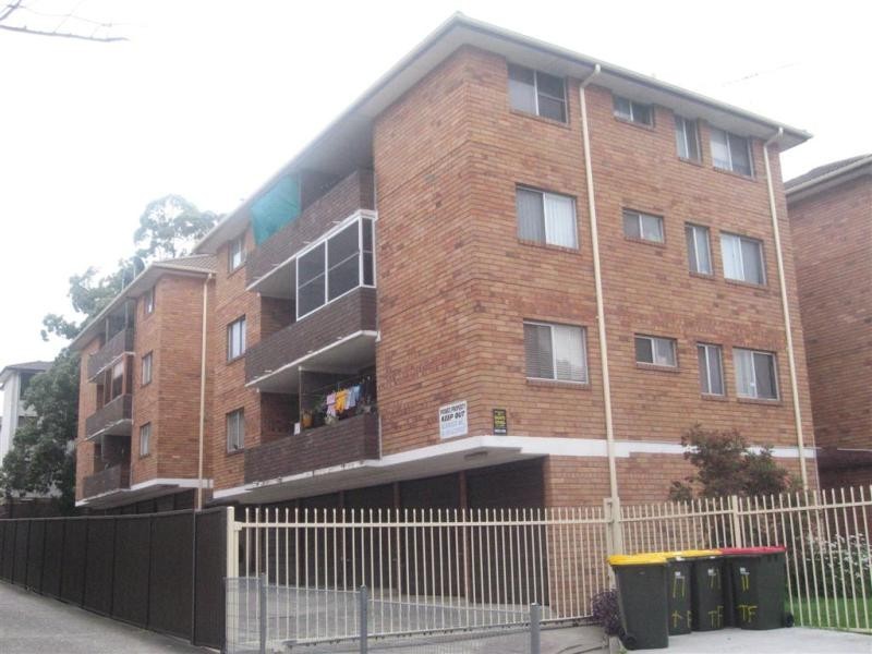 Unit 14/11 Forbes St, Warwick Farm NSW 2170