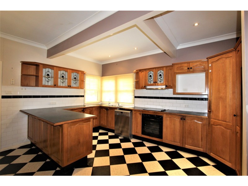 79 Sixteenth Avenue, Austral NSW 2179