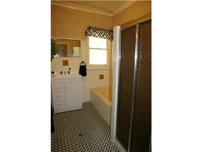 13 Hulls Road, Leppington NSW 2179