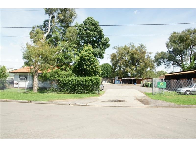 15 Stroud Avenue, Warwick Farm NSW 2170