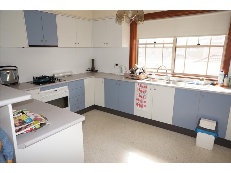 8 Carboni Street, Liverpool NSW 2170