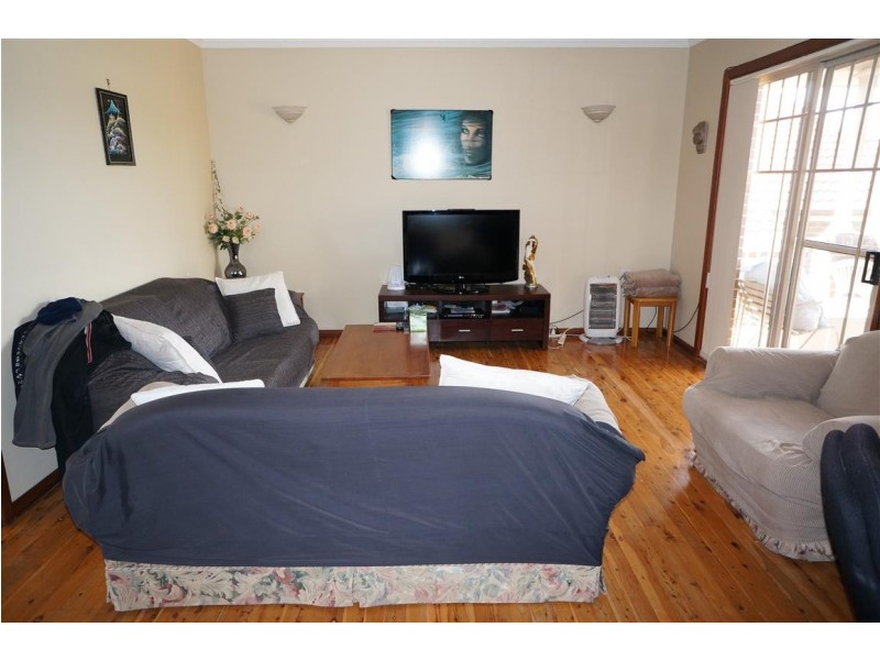 8 Carboni Street, Liverpool NSW 2170