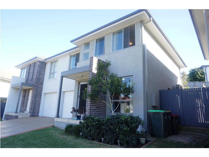 21 Mary Ann Drive, Glenfield NSW 2167