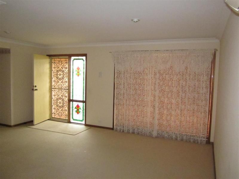 36 Charles Place, Mount Annan NSW 2567